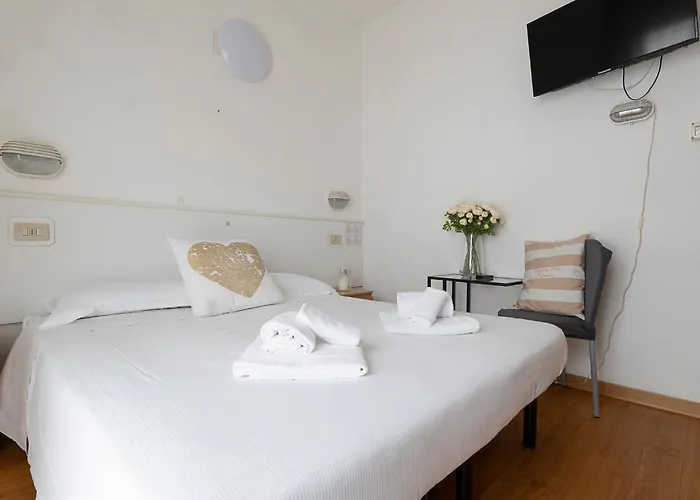 Le Vele 3* ريتشيوني